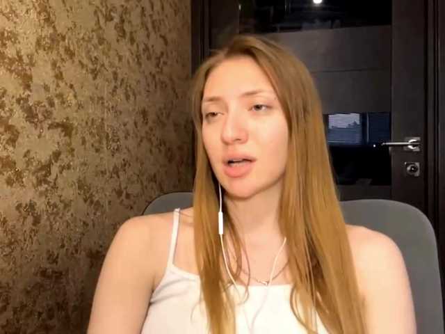 MyrticeDollen live cam on BongaCams