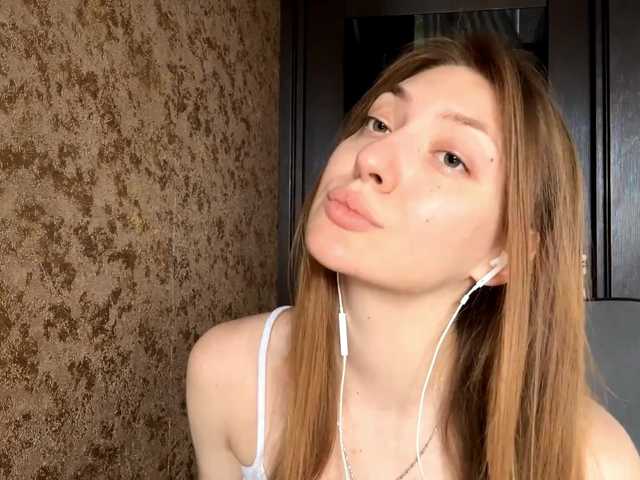 MyrticeDollen live cam on BongaCams