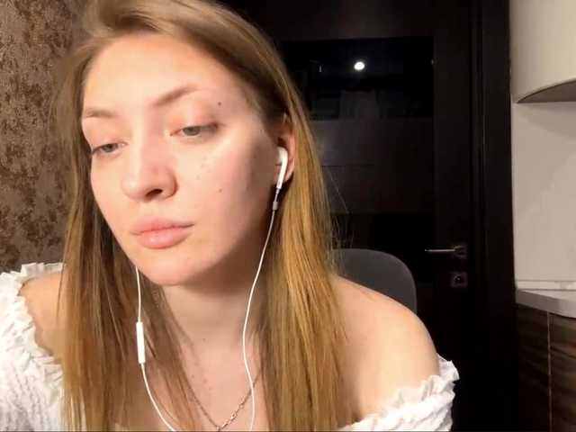 MyrticeDollen live cam on BongaCams