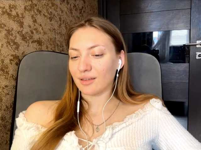 MyrticeDollen live cam on BongaCams