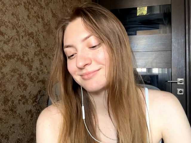 MyrticeDollen live cam on BongaCams