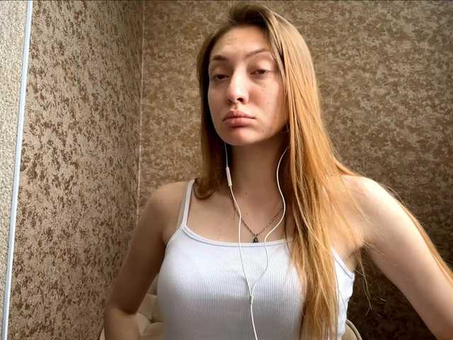MyrticeDollen live cam on BongaCams