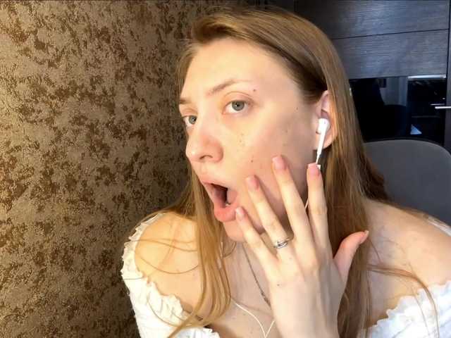 MyrticeDollen live cam on BongaCams