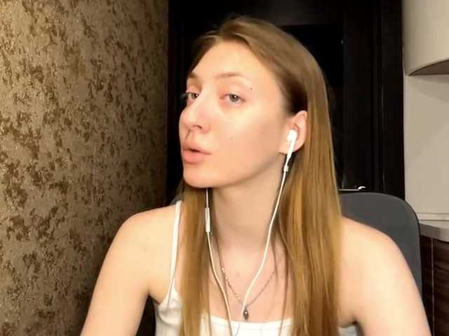 MyrticeDollen live cam on BongaCams