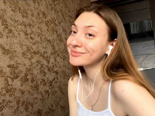 MyrticeDollen live cam on BongaCams