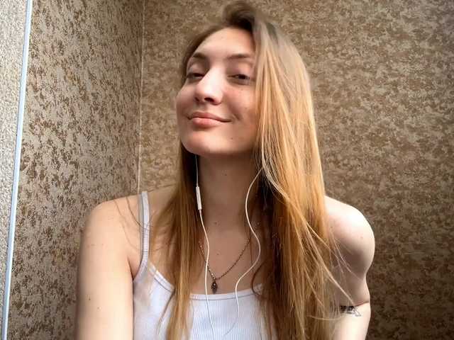 MyrticeDollen live cam on BongaCams