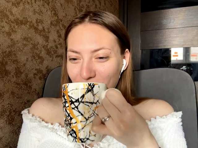 MyrticeDollen live cam on BongaCams