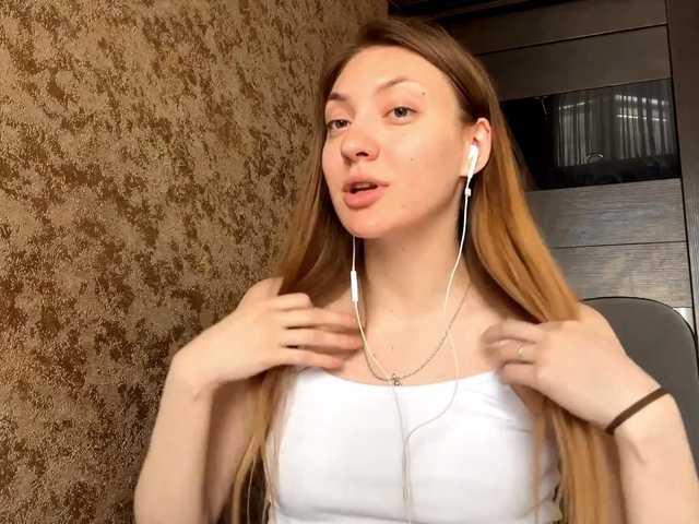 MyrticeDollen live cam on BongaCams