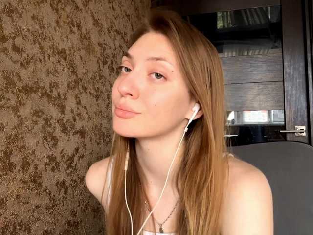 MyrticeDollen webcam