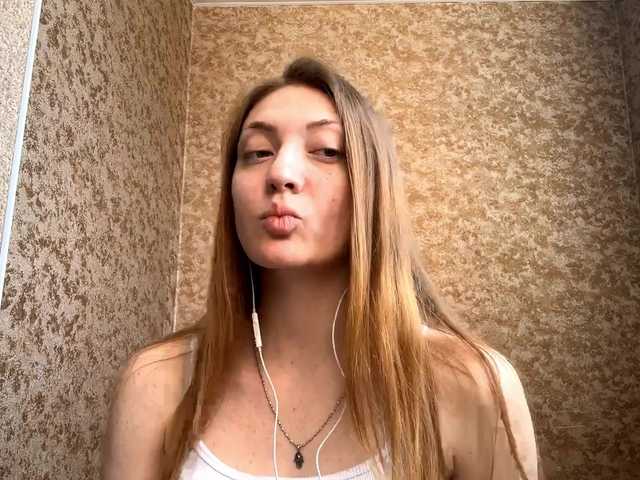 MyrticeDollen live cam on BongaCams