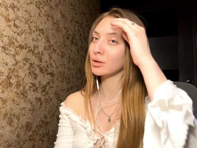 MyrticeDollen live cam on BongaCams