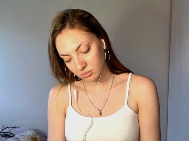 MyrticeDollen live cam on BongaCams