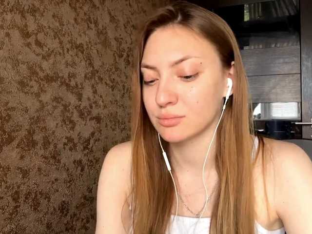 MyrticeDollen live cam on BongaCams