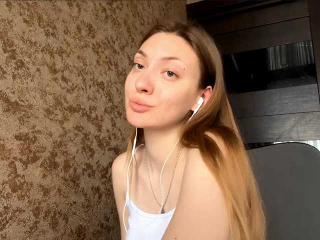 MyrticeDollen live cam on BongaCams