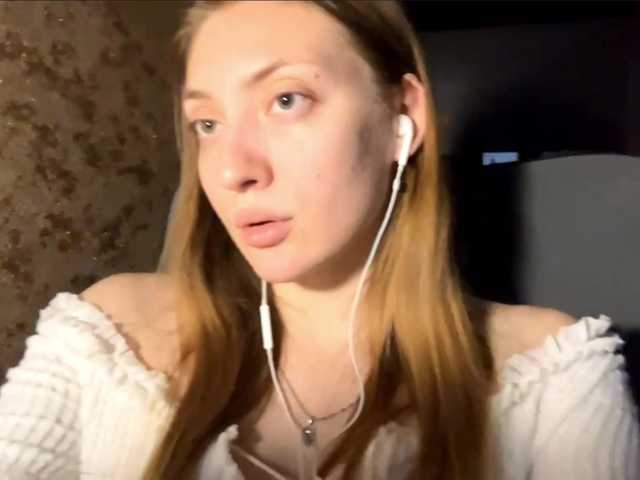 MyrticeDollen live cam on BongaCams