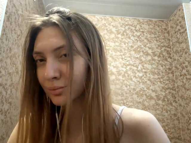 MyrticeDollen live cam on BongaCams