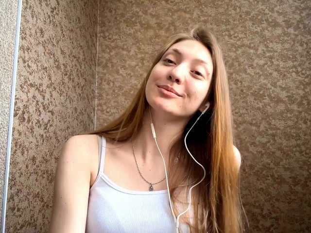 MyrticeDollen live cam on BongaCams