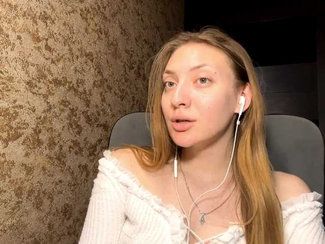 MyrticeDollen live cam on BongaCams