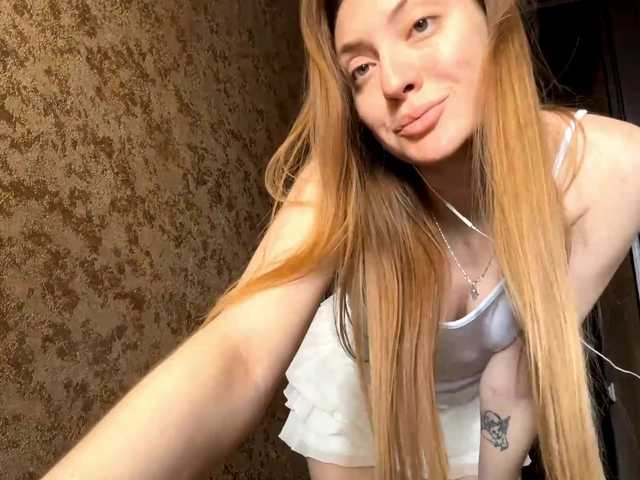 MyrticeDollen live cam on BongaCams
