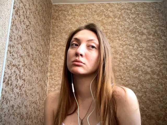 MyrticeDollen live cam on BongaCams