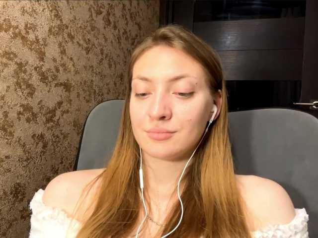 MyrticeDollen live cam on BongaCams