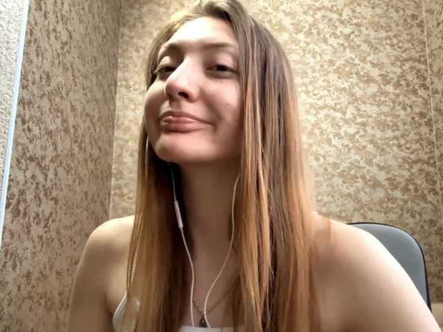 MyrticeDollen live cam on BongaCams