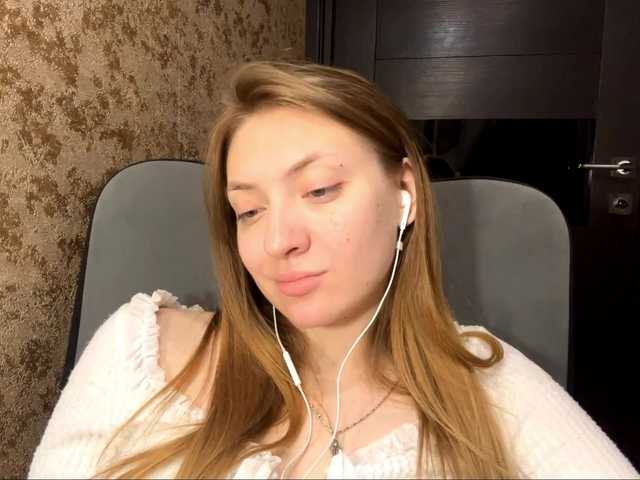 MyrticeDollen live cam on BongaCams