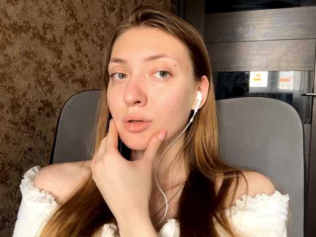 MyrticeDollen live cam on BongaCams