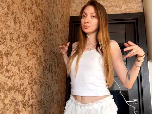MyrticeDollen live cam on BongaCams