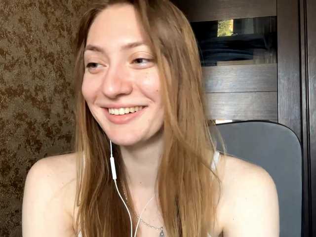 MyrticeDollen live cam on BongaCams