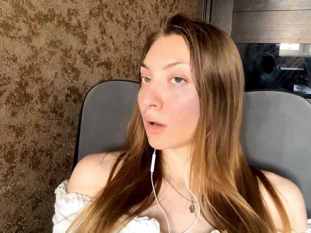 MyrticeDollen live cam on BongaCams
