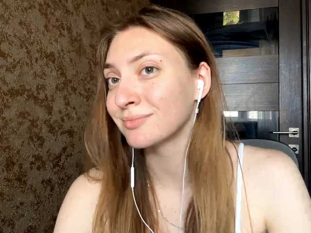 MyrticeDollen live cam on BongaCams