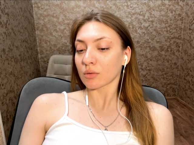 MyrticeDollen live cam on BongaCams