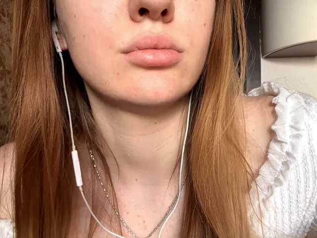 MyrticeDollen live cam on BongaCams