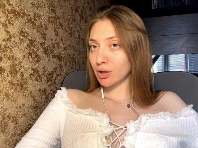 MyrticeDollen live cam on BongaCams