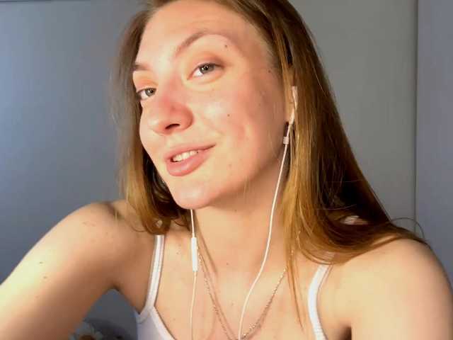 MyrticeDollen live cam on BongaCams
