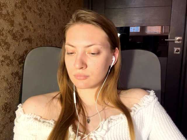 MyrticeDollen live cam on BongaCams
