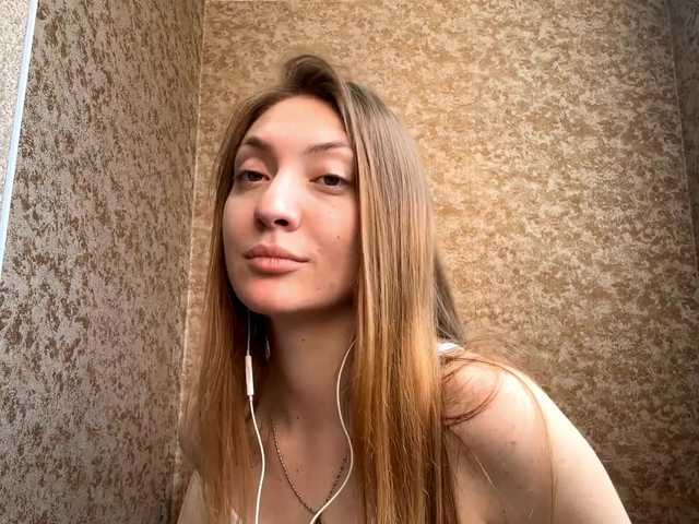 MyrticeDollen live cam on BongaCams