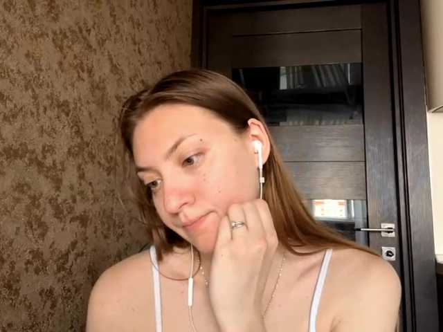 MyrticeDollen live cam on BongaCams