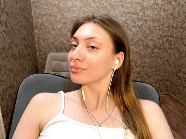 MyrticeDollen live cam on BongaCams