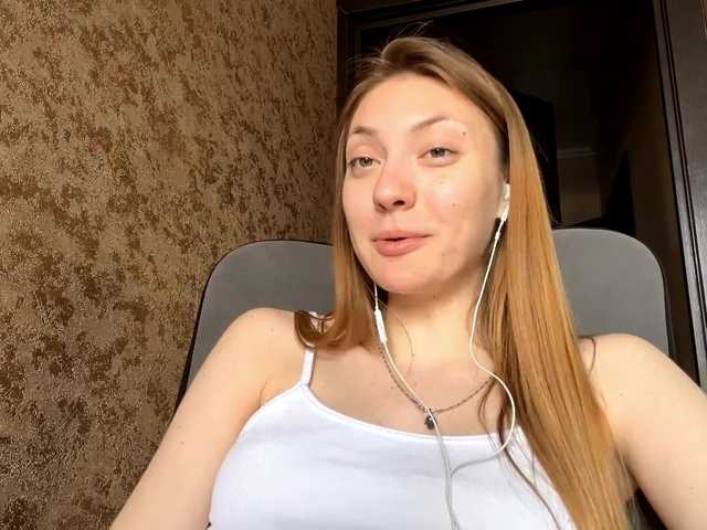 MyrticeDollen live cam on BongaCams