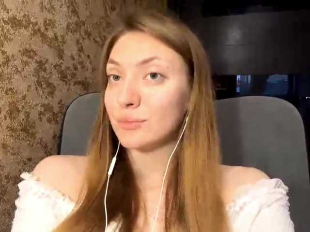 MyrticeDollen live cam on BongaCams