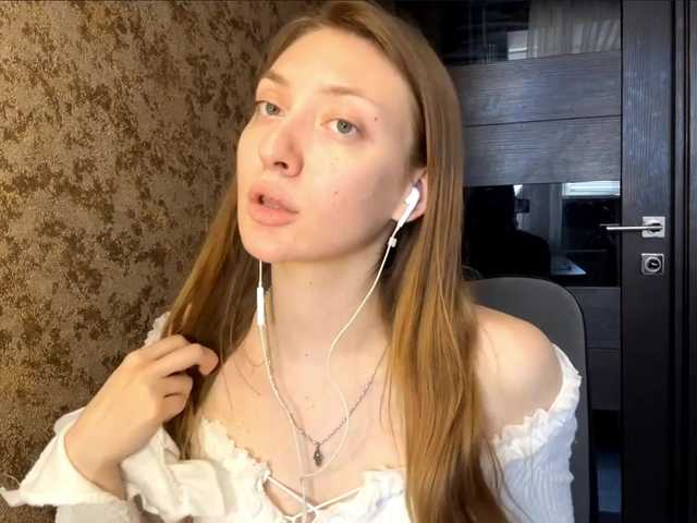 MyrticeDollen live cam on BongaCams
