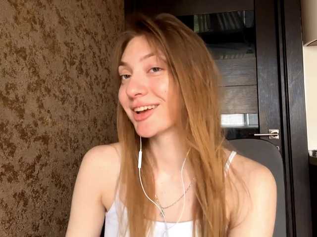 MyrticeDollen live cam on BongaCams
