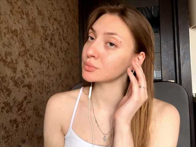 MyrticeDollen live cam on BongaCams