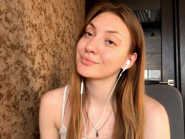 MyrticeDollen live cam on BongaCams