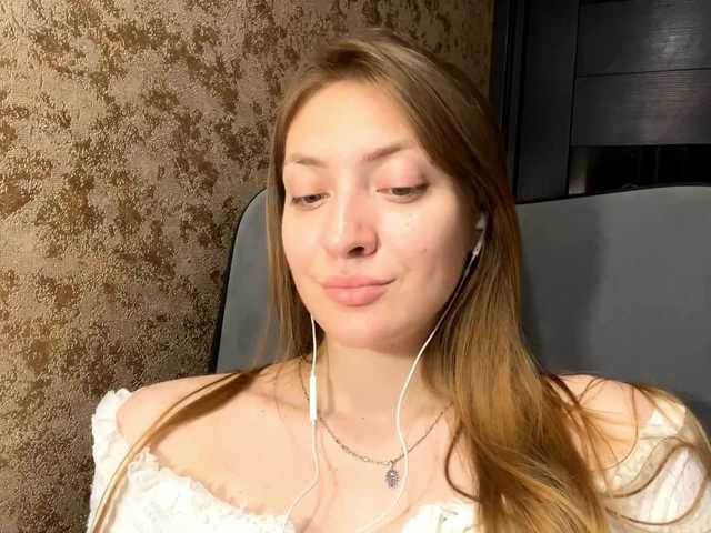 MyrticeDollen live cam on BongaCams