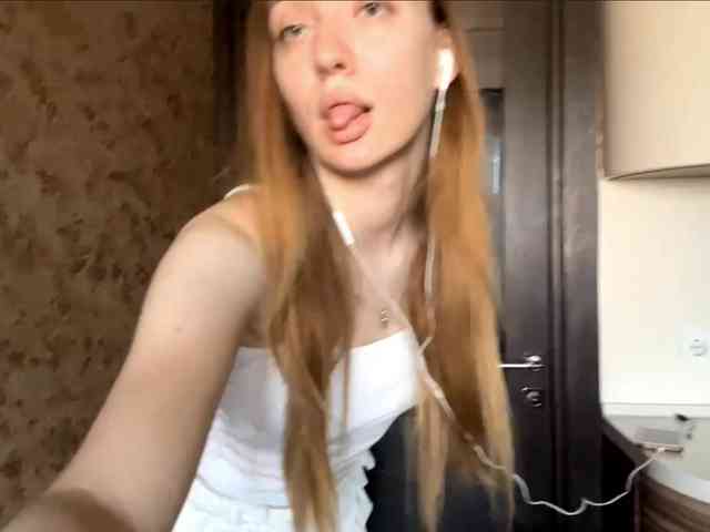 MyrticeDollen webcam