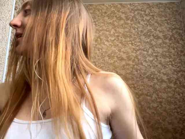 MyrticeDollen webcam