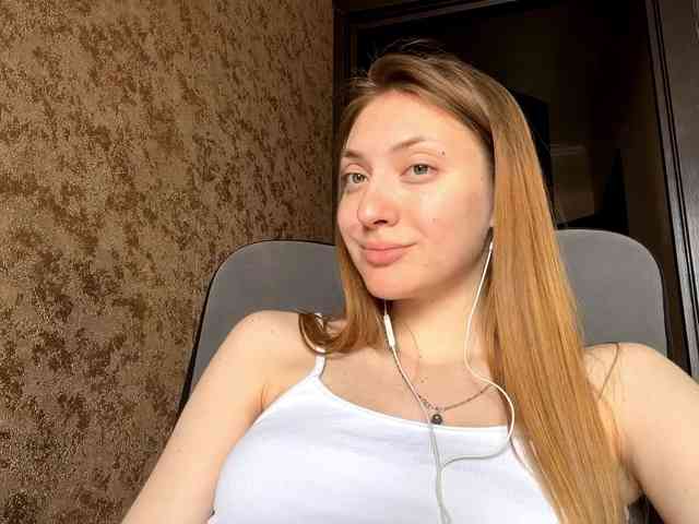 MyrticeDollen webcam